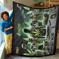 RealBud Camo Lightweight Breathable Quilt with Edge-Wrapping Strips - Iconic RBC Guy Design Yoycol